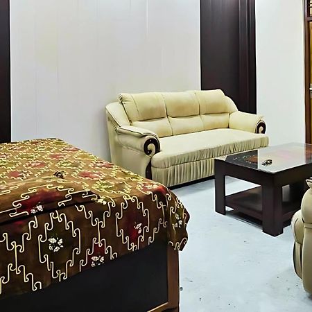 Ramayana Grand Hotel Ayodhya 外观 照片