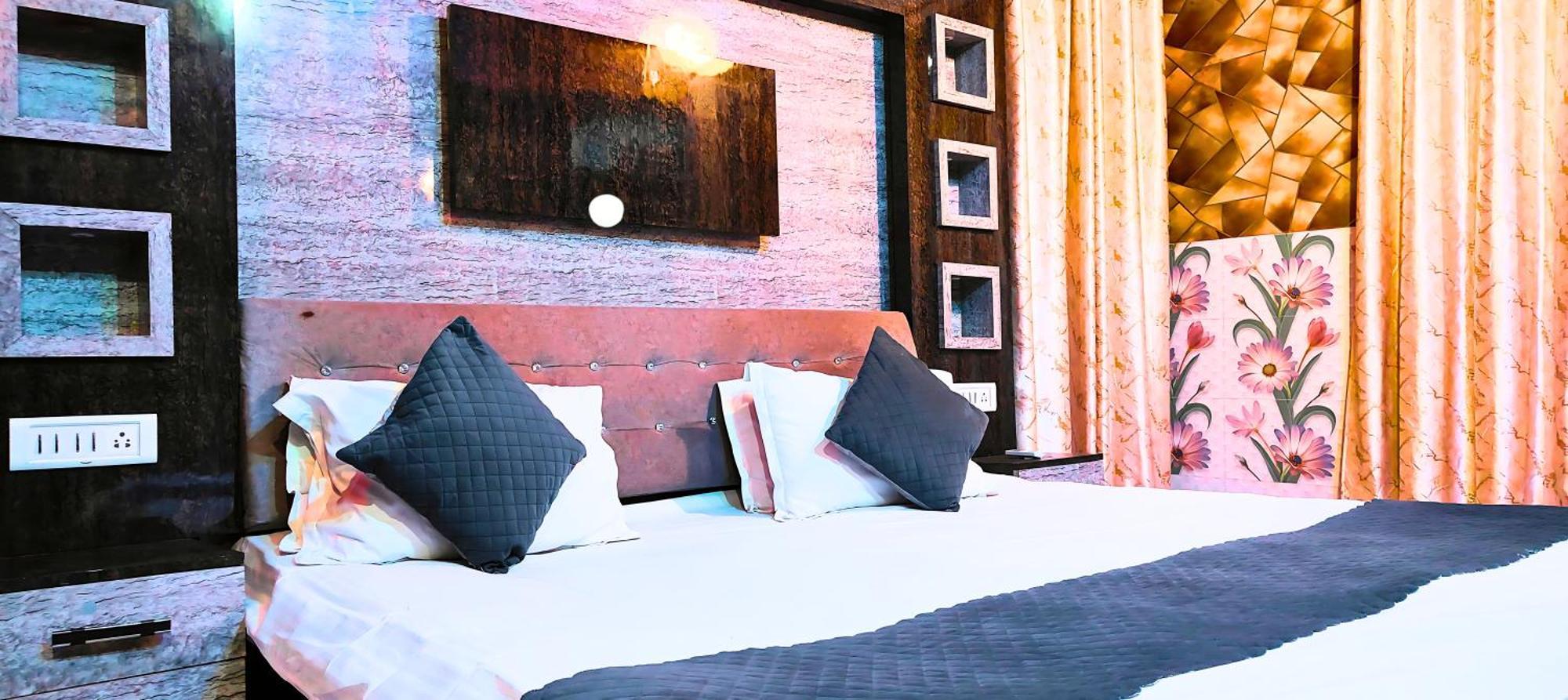 Ramayana Grand Hotel Ayodhya 外观 照片