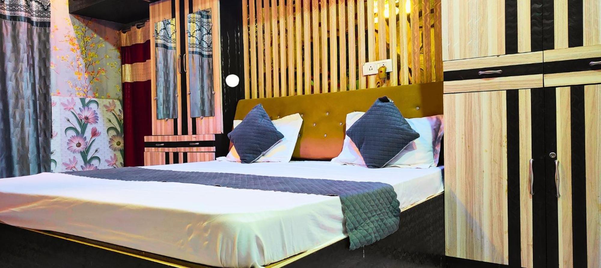 Ramayana Grand Hotel Ayodhya 外观 照片